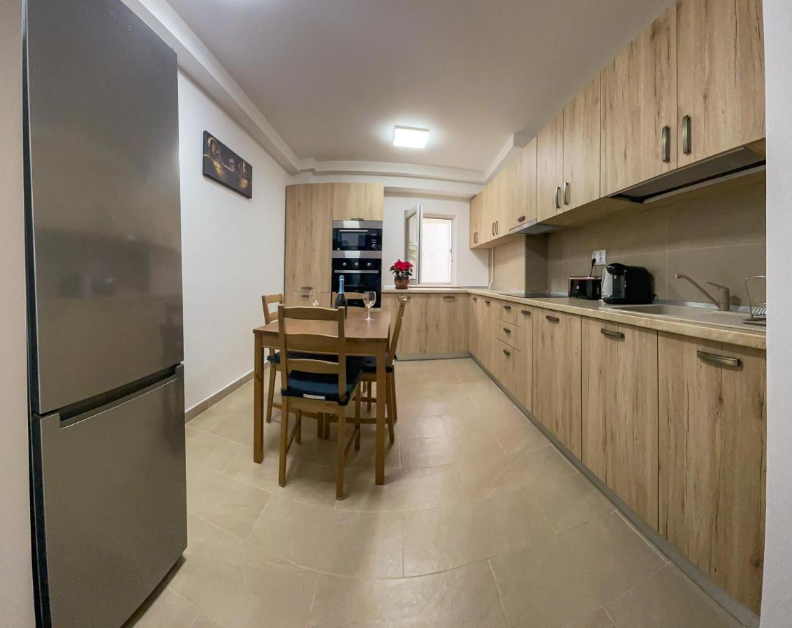 National Arena Mega Mall Elana Apartment بوخارست المظهر الخارجي الصورة