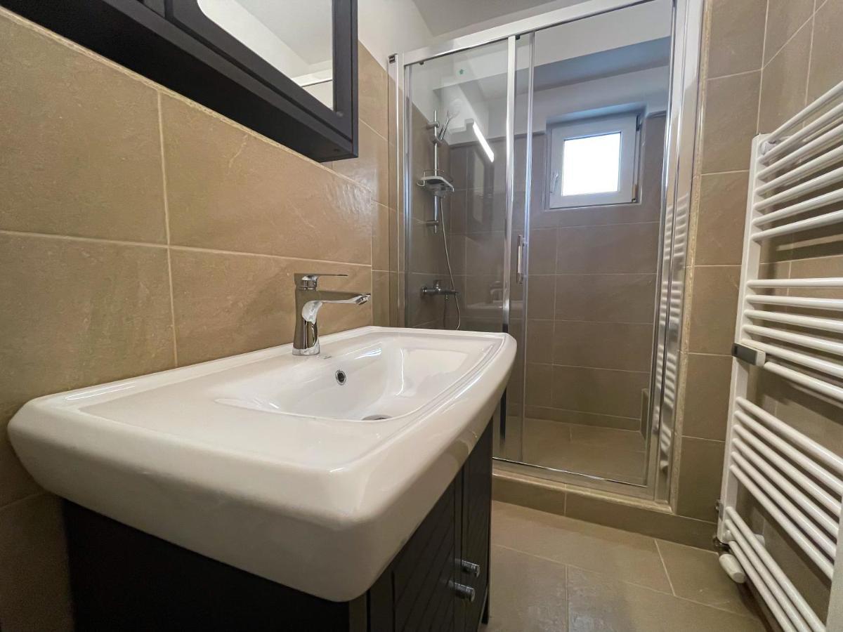 National Arena Mega Mall Elana Apartment بوخارست المظهر الخارجي الصورة